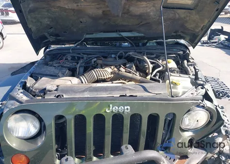 2009 Jeep Wrangler Unlimited Rubicon z USA, uszkodzony, nr VIN 1J4GA69179L727037